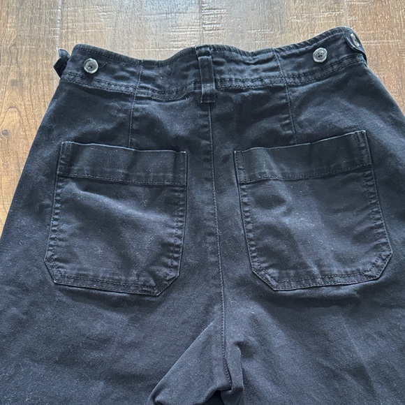 Old Navy Black Cropped Wide-Leg Pants - Picture 4 of 4